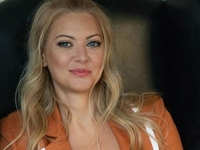 Экс-судья «МастерШефа» Литвинова похвасталась роскошным интерьером своего дома