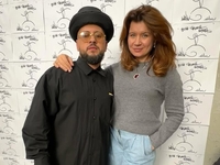 «Спрятал давненько»: Монатик рассекретил, что подарил жене на 8 Марта