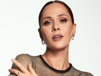 Санина показала себя в детстве и высказалась о джазе