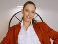 Осадчая вспомнила, какую пластику ей советовали сделать во время модельной карьеры