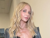 Сара Мишель Геллар запостила детское фото в честь своего 48-летия