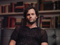 Звезда «Ты» Пенн Бэджли признался, как отреагировал на беременность жены двойней