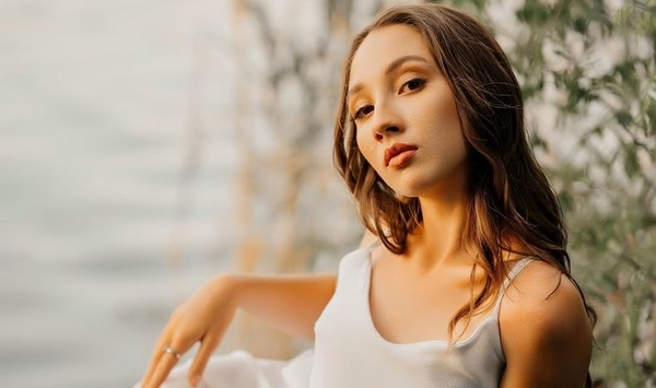 У Мирнограді окупанти зруйнували дім фіналістки «Голосу країни-13»