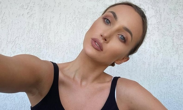 Ризатдинова вспомнила, как ей предлагали огромную сумму за эскорт