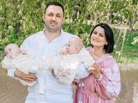 Переможниця «МайстерШефа-2» Глінська хрестила дочок-близнят — фото