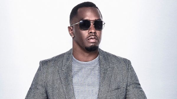 Дочери P. Diddy вышли из зала суда после грязных подробностей его вечеринок