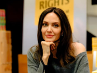 Джоли в Каннах почтила память погибшей на войне украинской писательницы