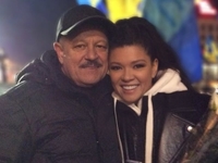 Руслана запостила редкое фото с отцом во время их короткой встречи во Львове