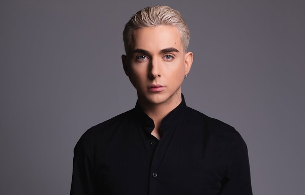 Melovin предлагает подопечным "рабские" контракты – блогер