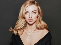 Дочь Клинта Иствуда и Фрэнсис Фишер объявила о второй беременности