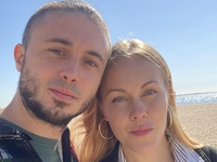 Квартира Тараса и Елены Тополь пострадала во время ночных обстрелов