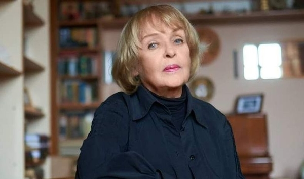 Ада Роговцева показала архивное фото с сыном, который умер от онкологии