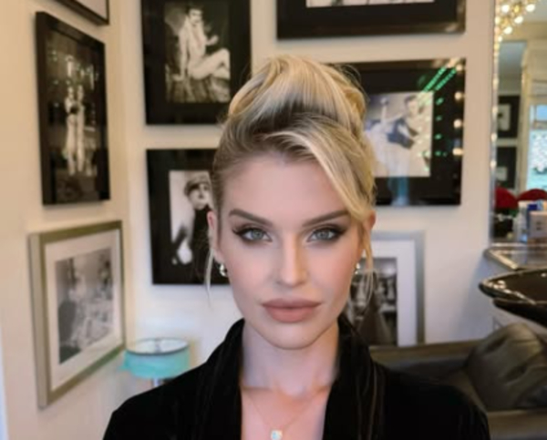 Бойфренд Келлі Осборн освідчився їй на прощальному концерті її батька