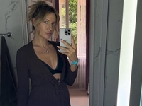 «Отпустили прогуляться»: Никитюк рассекретила, кто помогает ей с воспитанием первенца