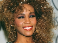 10 лучших песен Уитни Хьюстон, которой могло исполниться 62