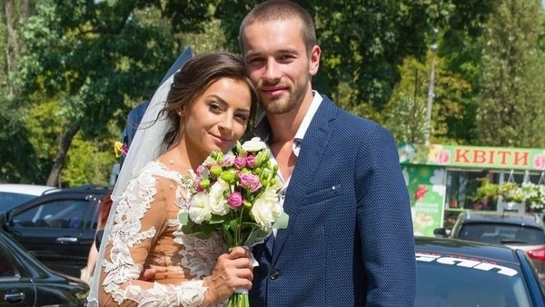 Гвоздьова, яка нещодавно подавала на розлучення, відсвяткувала з чоловіком річницю шлюбу