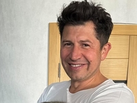 Джеджула зробив пластику: що змінив у зовнішності ведучий