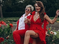 «У цьому році станеш прабабусею»: Саліванчук показала 65-річну маму