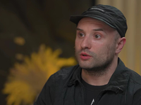 Розовый после скандального интервью об изменах жене показал новую девушку