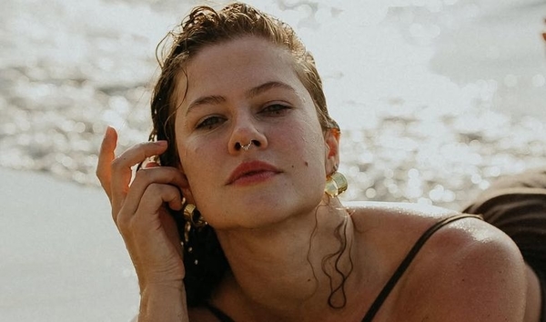 Зірка «Крашанки» Дар'я Легейда знялася у бікіні на пляжі