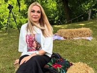 Ольга Сумская показала показала себя в купальнике в восьмидесятые годы