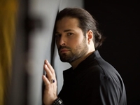 Дэвид Аксельрод впервые за два года появился на публике