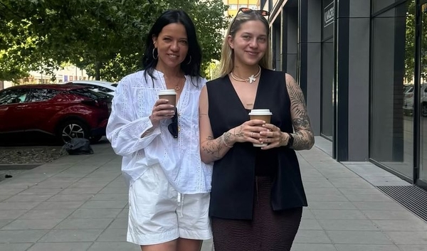 Горовая поздравила дочь с 28-летием и показала себя в молодости