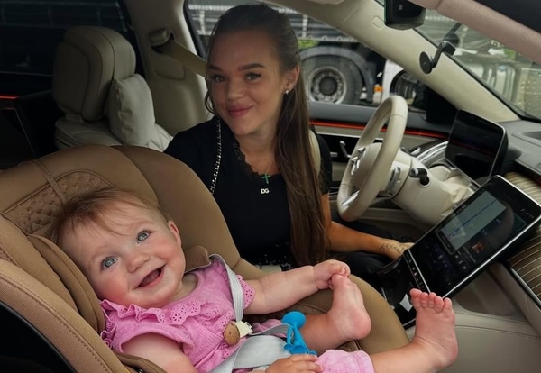 Блогерша Верба показала первые шаги своей дочери: милое видео