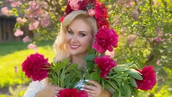 Бужинская призналась, что первый муж заставил ее сделать аборт