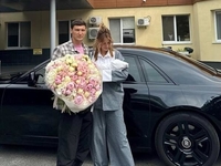 Леся Никитюк показала свежее селфи с отцом своего первенца