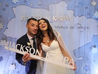 Наталка Карпа показала архивные фото со свадьбы и ответила на слухи о разводе