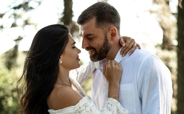 Участник «Холостячки» Андрей Рыбак впервые рассказал, как сделал предложение любимой