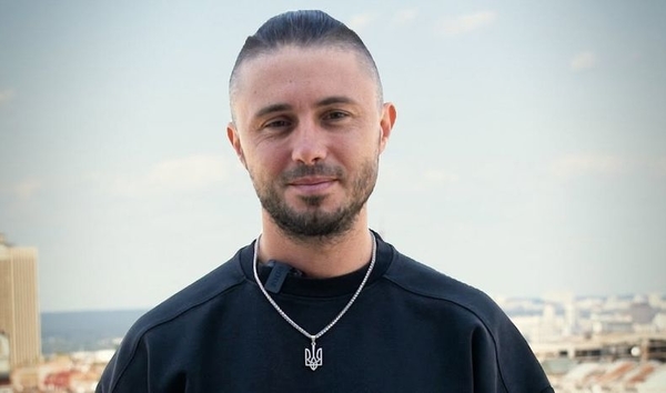 Не узнать: Тарас Тополя показал себя с темными волосами 17 лет назад