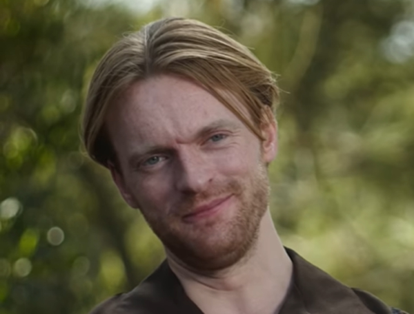 Брат Билли Айлиш объявил о помолвке и показал невесту