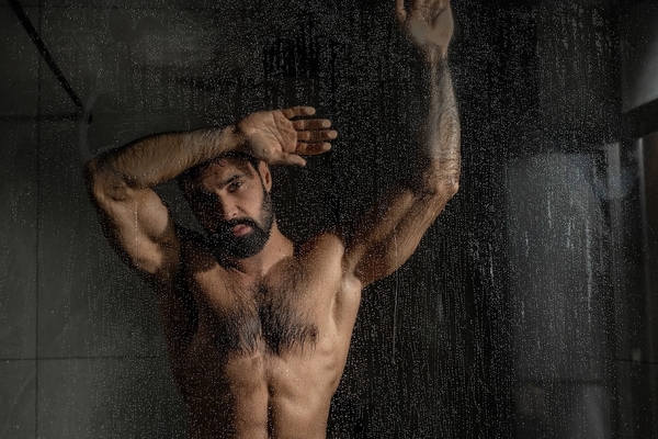 Козловский перевыпустил популярных хит 2000-х «Знаєш»