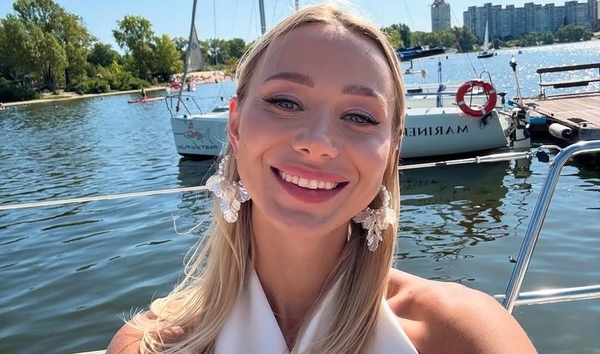 Репяхова рассказала о неудачной пластике и показала фото до и после