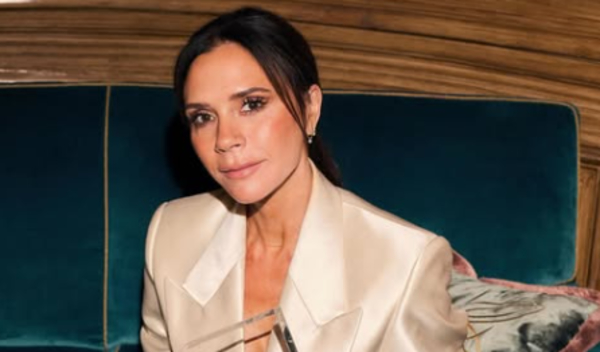 Виктория Бекхэм рассекретила, почему удалила грудные импланты
