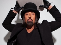 Известный певец рассказал о неудачном опыте уколов для похудения