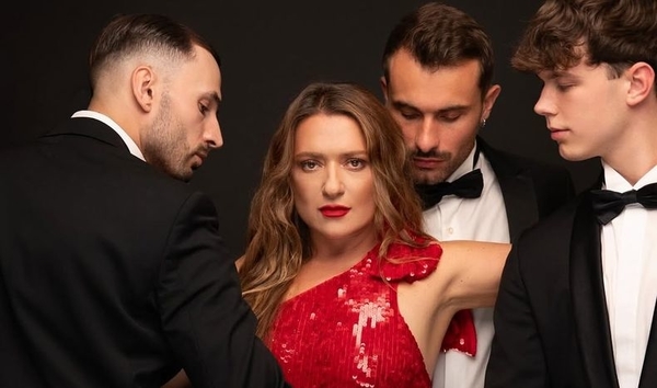 Могилевская удивила акробатическими трюками на концерте