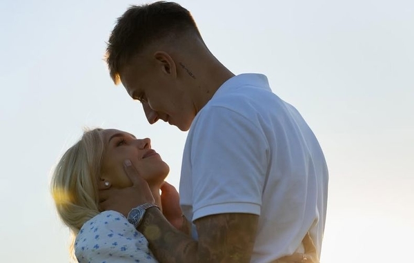 Квиткова показала, как с сыном и Бражко гуляет по Львову