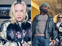 Мадонна показала "предложение" от 29-летнего ухажера