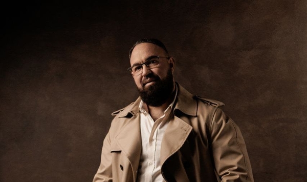 Ніжність і пристрасть в кожному акорді: Sergii Garant оживляє легендарний хіт “Безсоння”