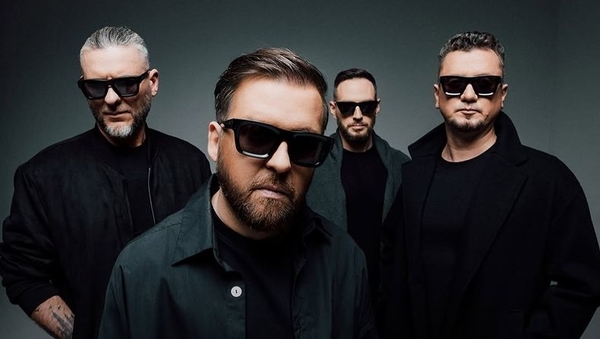 Автобус группы «Без обмежень» попал в ДТП в Днепре: видео