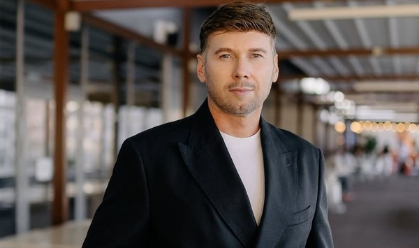 Алексея Комаровского дважды звали в «Холостяк»: почему он отказался