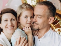 Анита Луценко отреагировала на слухи о разрыве отношений с отцом дочери