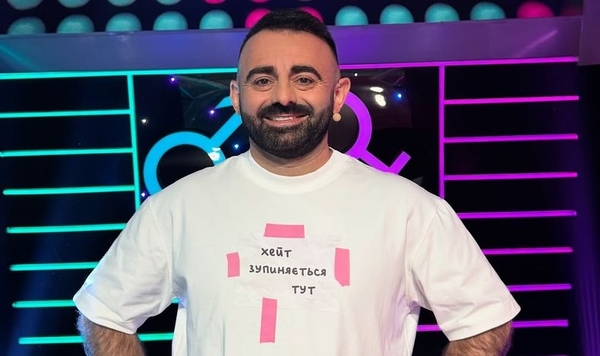 Известный актер упал в оркестровую яму во время театрального спектакля