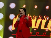 Зибров рассказал о первом браке, который завершился после измены жены