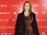 Антонина Хижняк посетила премьеру фильма с родителями и братом