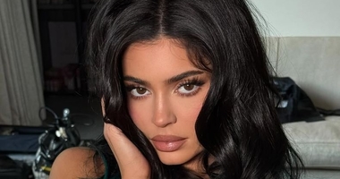 Кайлі Дженнер заявила, що лікувалася від болю в спині стовбуровими клітинами