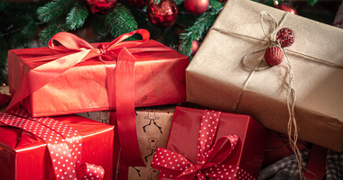 Лучшие подарки к праздникам для каждого знака зодиака